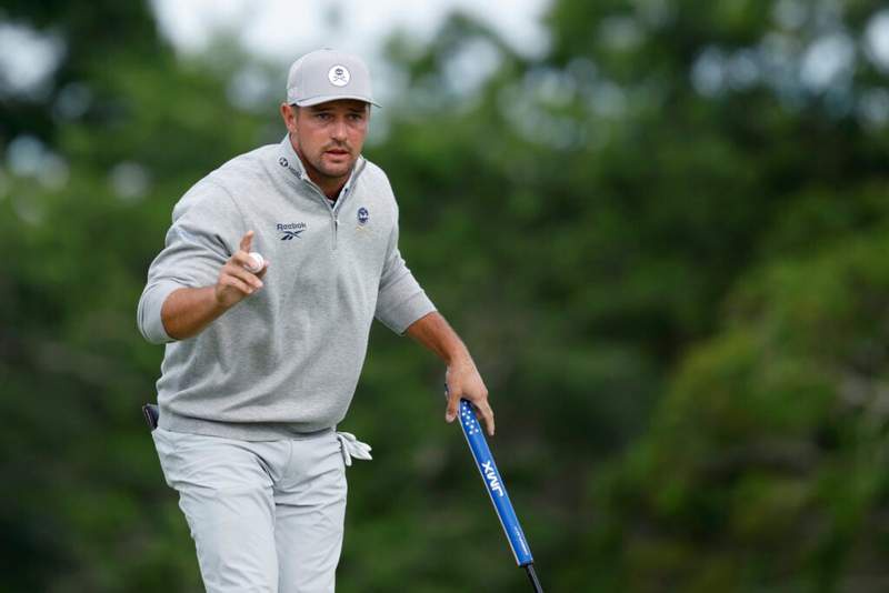 Image from: Bryson DeChambeau criticized after what he did on just the second hole of US Open day two