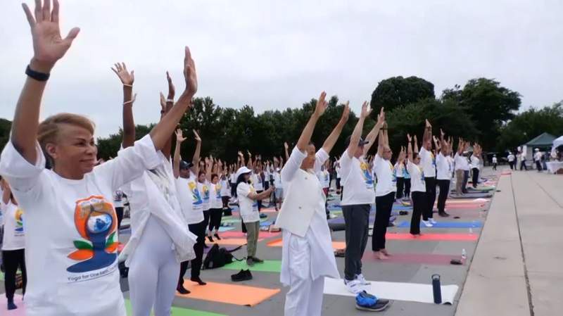 Image from: Indian Embassy hosts yoga session at Lincoln Memorial in Washington DC ahead of International Yoga Day