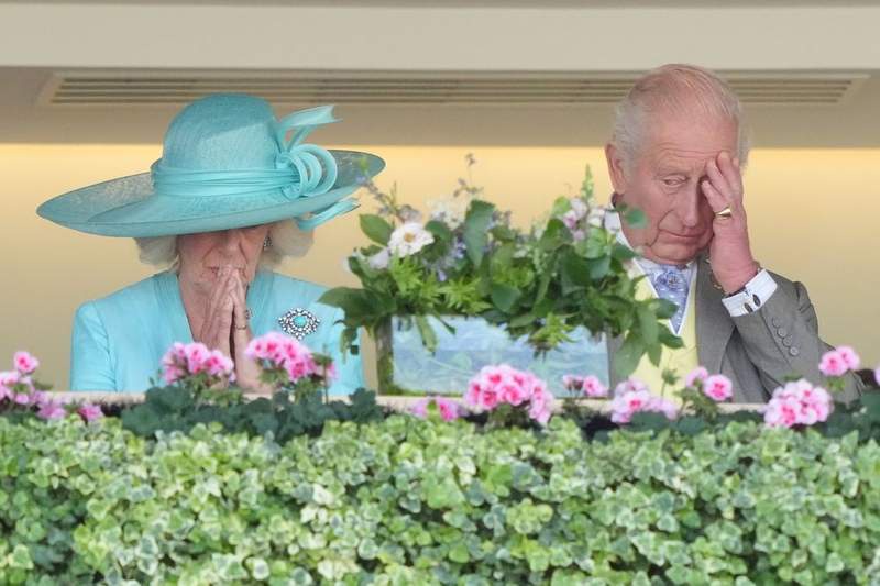Image from: King Charles struggles to contain emotions after agonising Royal Ascot moment