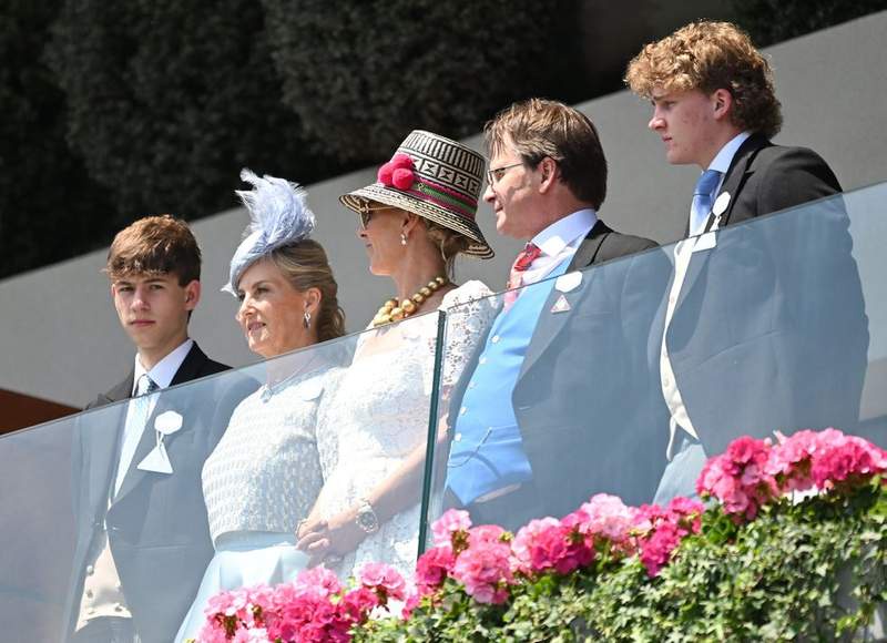 Image from: James, Earl of Wessex, 18, surprises as he makes Royal Ascot debut alongside Duchess of Edinburgh