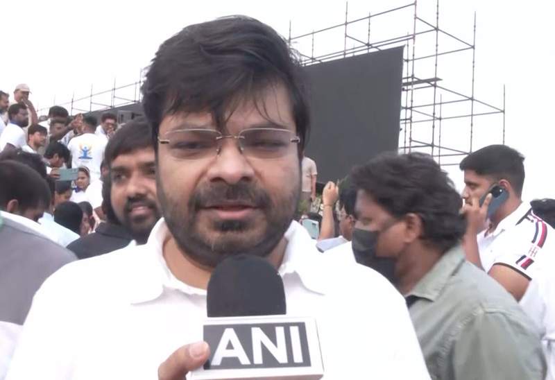 Image from: Ahead of International Yoga Day, Union Minister G Kishan Reddy leads mega '24-Hour Countdown Event' in Hyderabad
