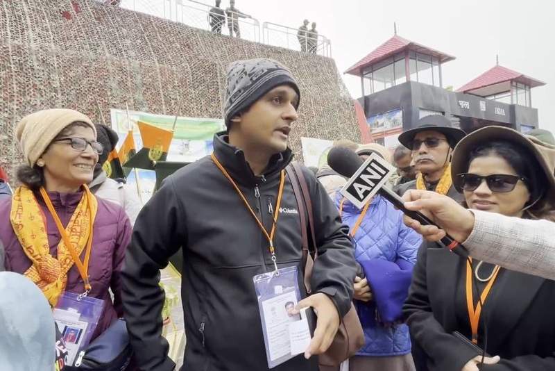 Image from: Kailash Mansarovar Yatra commences as first batch of pilgrims cross into China via Nathu La Pass