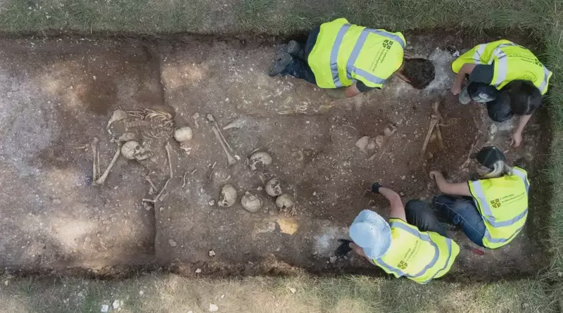 Image from: Students Unearthed a Viking-Era Burial Pit With One Towering Skeleton Inside