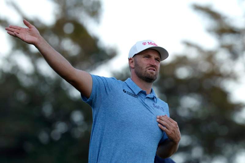 Image from: Strong defence of Wyndham Clark issued as he takes lead at the US Open, ‘I don’t like it’