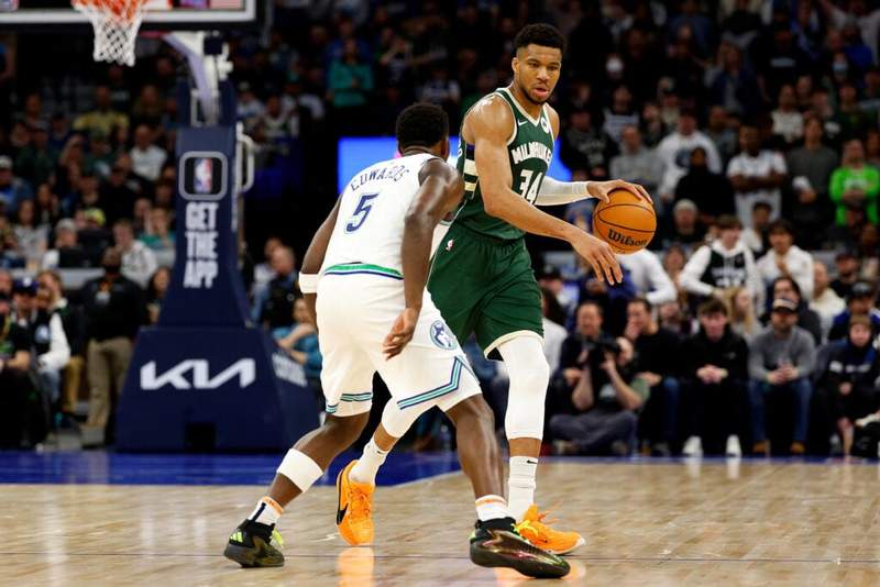 Image from: Western Conference suitor reemerge in Giannis Antetokounmpo trade talks amid Miami and Boston rumors