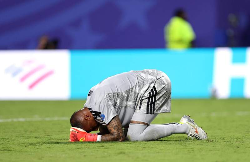 Image from: The 60-year-old World Cup record Curacao goalkeeper Eloy Room smashed in Ecuador draw