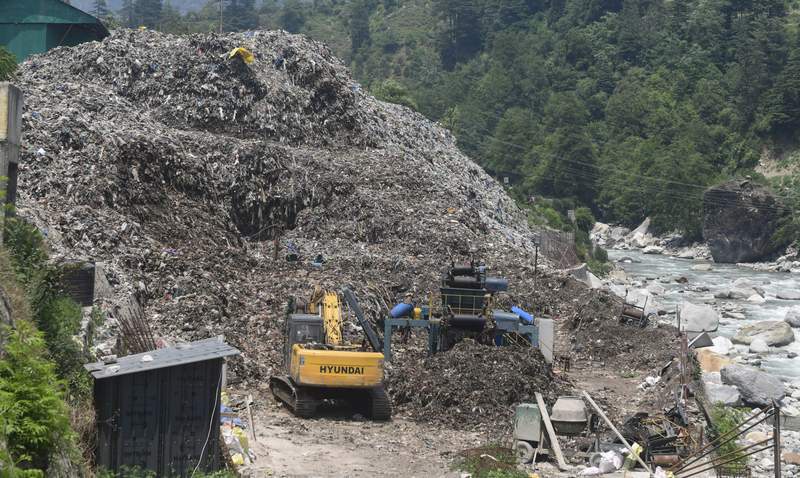 Image from: Manali’s breathtaking landscapes are overshadowed by a growing waste management crisis unfolding at its doorstep