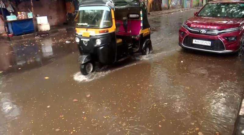 Image from: Maharashtra: BMC alerts citizens after IMD issues 3-hour Orange weather warning