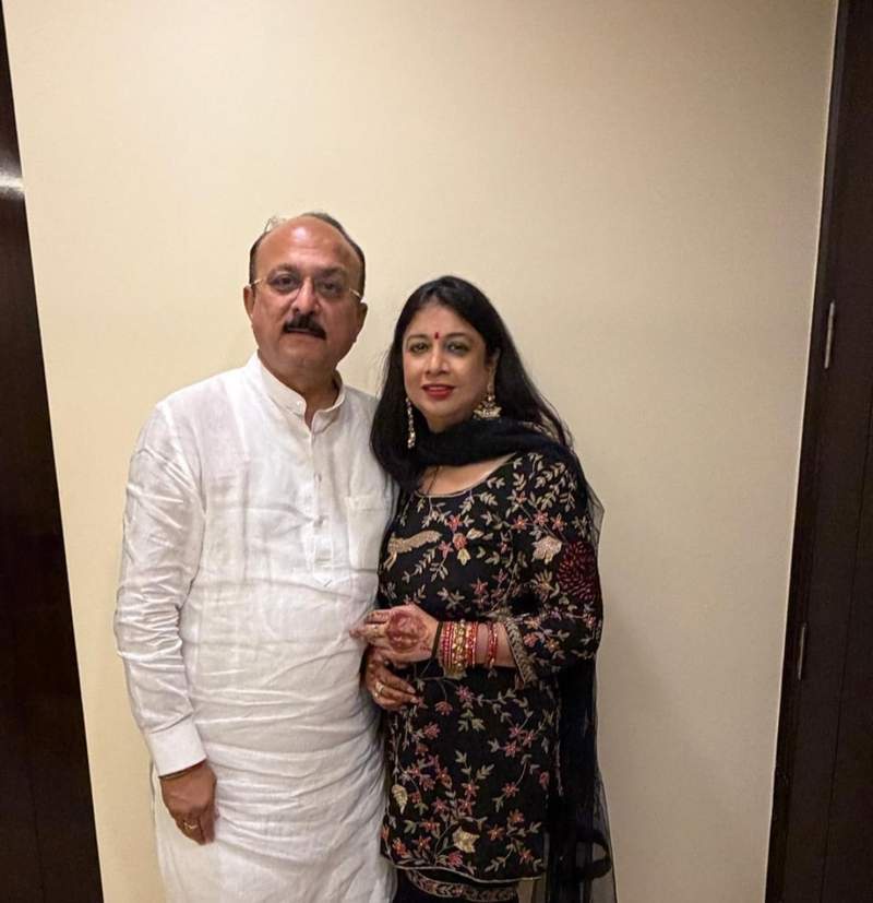 Image from: Know the better halves of Delhi CM, Cabinet Ministers: Who they are and what they do