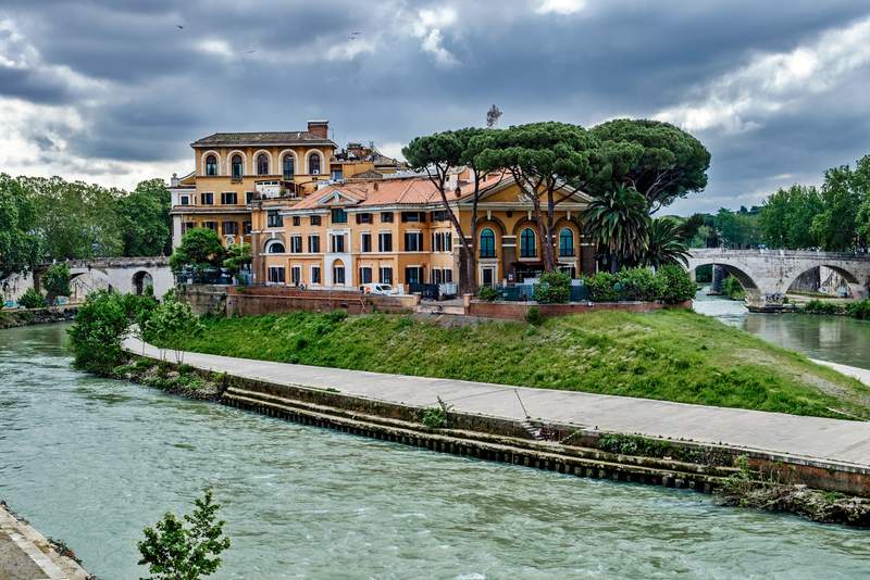 Image from: In Italy, this tiny island is the country’s smallest inhabited territory (and one of Rome’s best-kept secrets)