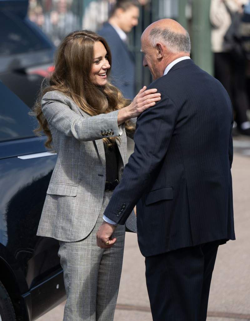 Image from: Former royal equerry 'optimistic' on Harry and William reconciliation as he hails 'brave' brothers