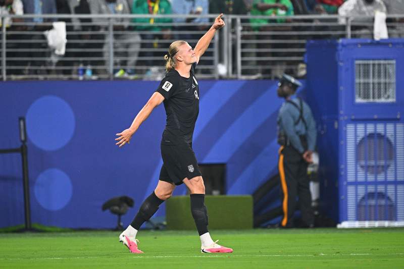 Image from: Haaland scores as Norway make it to knock-outs with win over Senegal