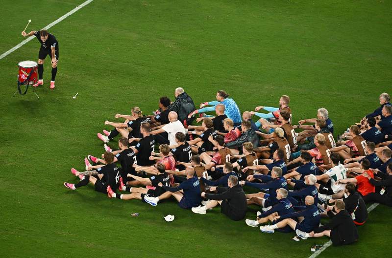 Image from: FIFA World Cup 2026: Odegaard leads viral 'Viking Row' celebration as Norway reach knockouts