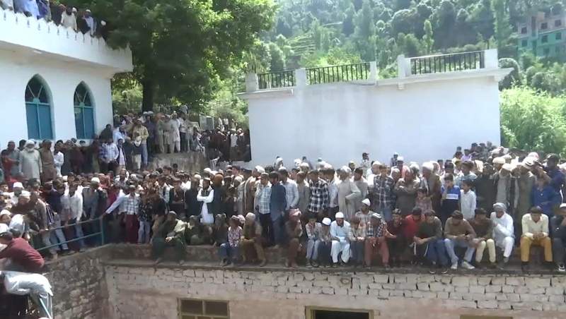 Image from: 48th annual Urs of Sufi saint Baji Mian Lal Din observed at Sora Pani in J-K's Rajouri