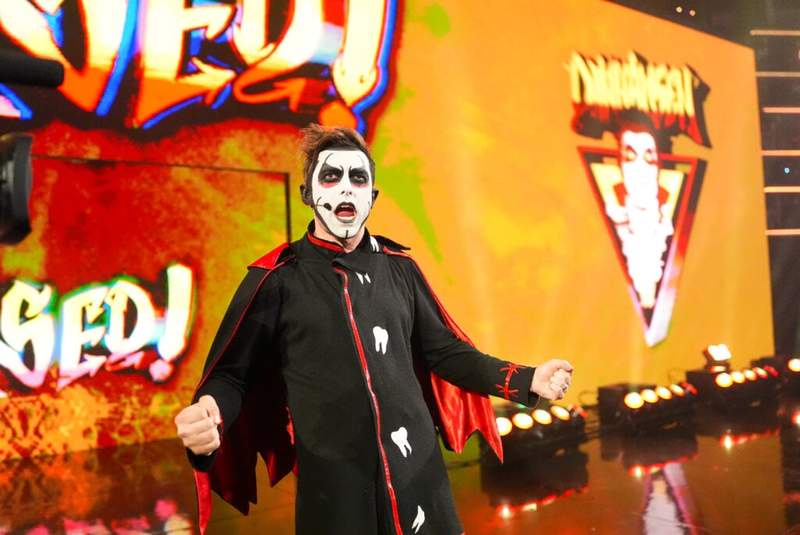 Image from: WWE star Danhausen throws his name in the hat to be UK Prime Minister after Keir Starmer resignation