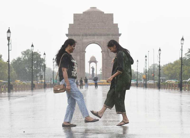 Image from: Rain-kissed Delhi: Life under grey skies