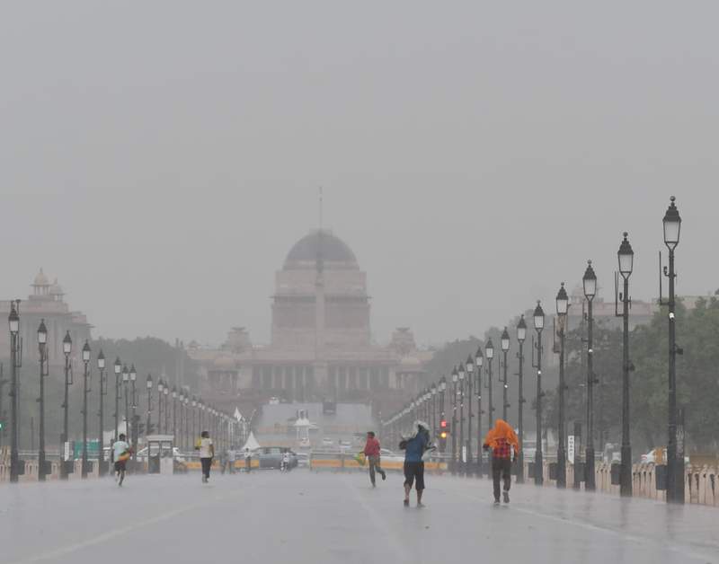 Image from: Rain-kissed Delhi: Life under grey skies