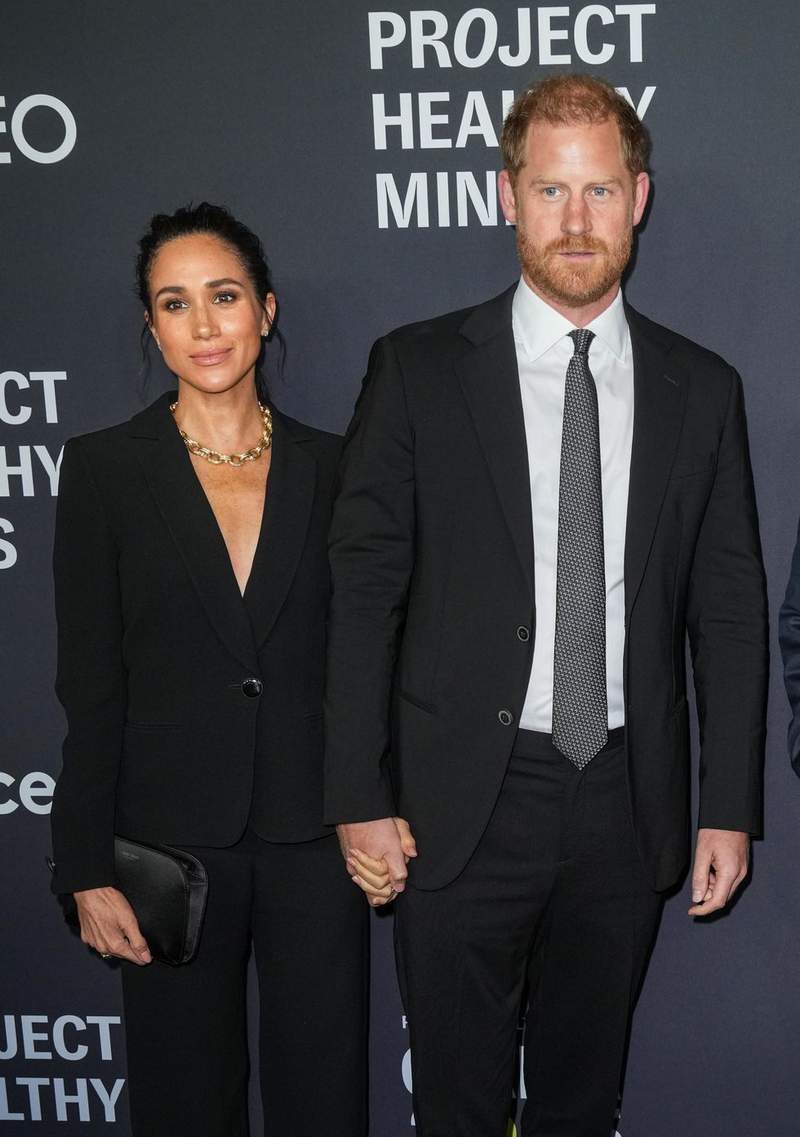 Image from: Author dismisses idea she's 'best friends' with Harry and Meghan despite Netflix collaboration