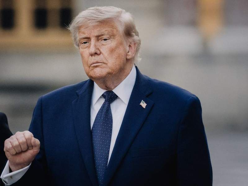 Image from: Sadiq Khan blames Donald Trump for '2000% increase in death threats' against him