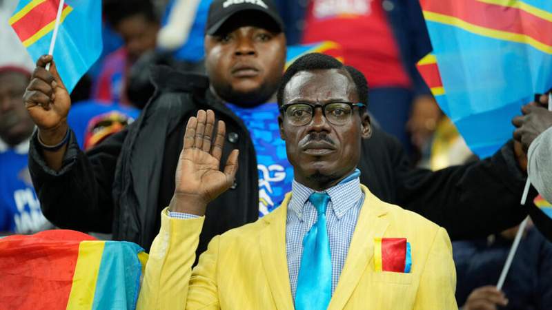 Image from: World Cup 2026: 'Living statue' of Lumumba joins DR Congo fans after quarantine