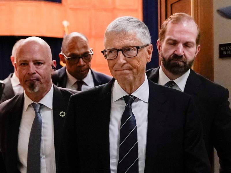 Image from: Bill Gates admits to several affairs in brutal Epstein grilling