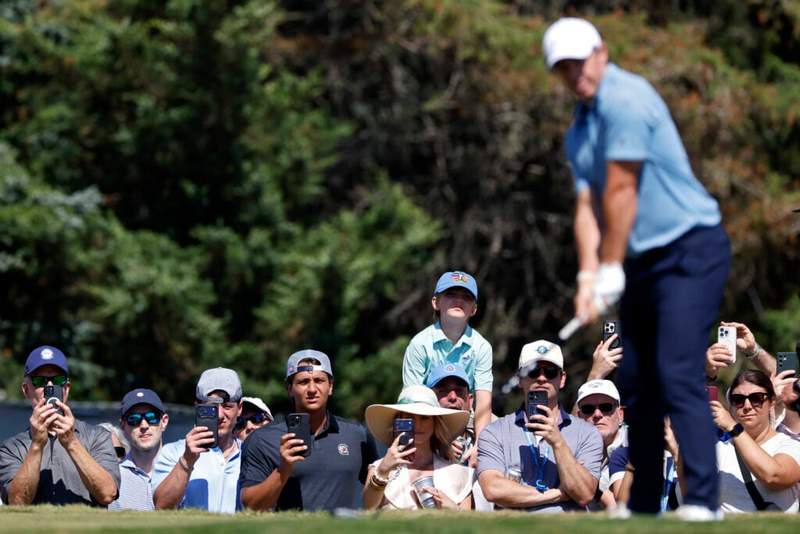 Image from: Johnson Wagner suggests rule change just for major championships that would solve fan behaviour problems