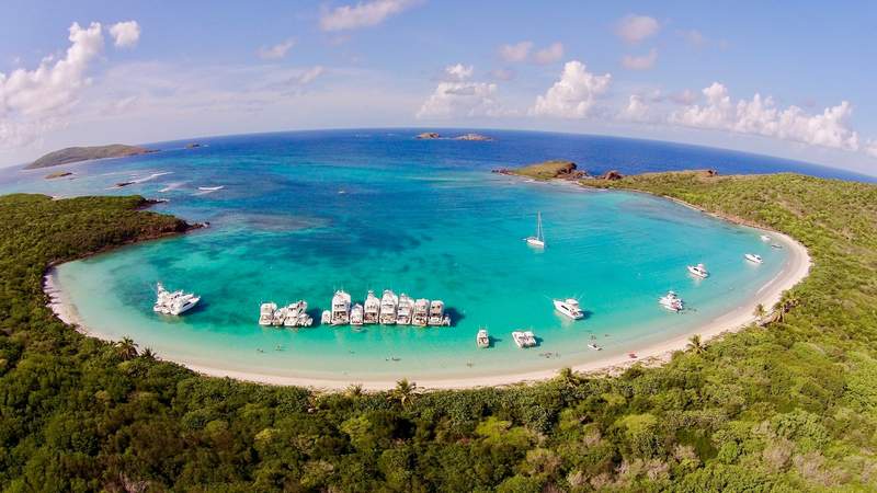 Image from: From the Maldives to Japan: 5 islands with the best turquoise waters in the world (they’ll take your breath away!)