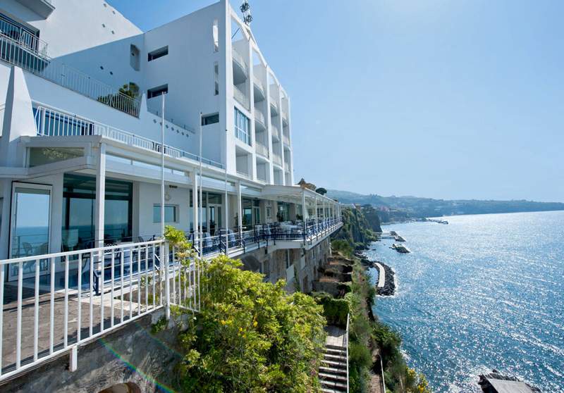 Image from: Amalfi Coast : 5 legendary hotels to book in Italy