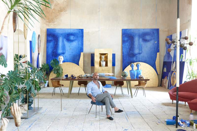 Image from: In Tuscany, this quintessentially Italian medieval village becomes an open-air gallery for several months (and the result is stunning)
