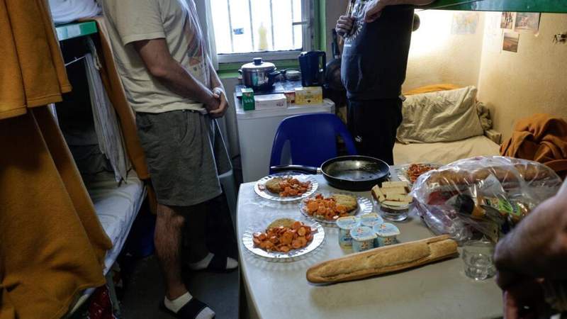 Image from: ‘Like working in a kettle’: France’s overcrowded prisons swelter under historic heatwave