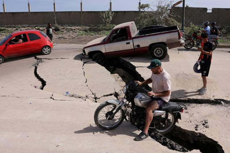 Image from: Donald Trump rushes to help Venezuela as Britons issued urgent update amid state of emergency