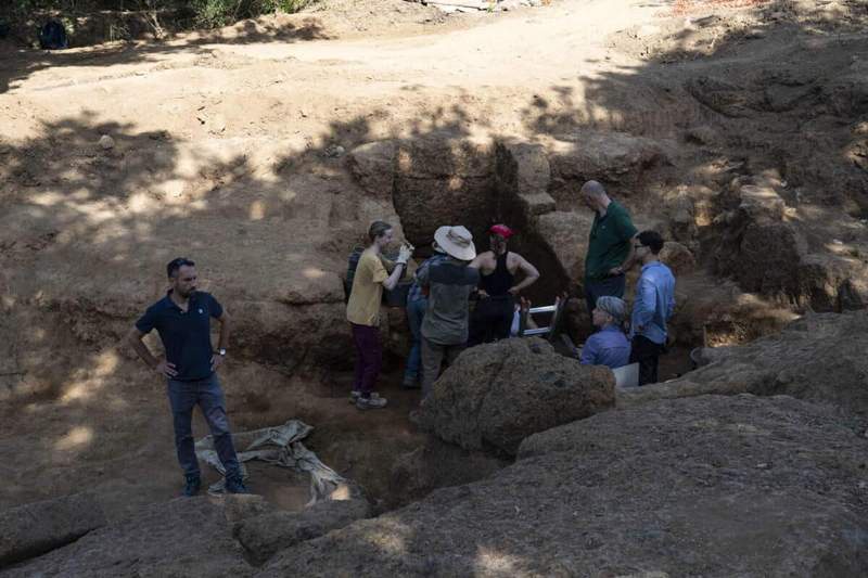 Image from: Archaeologists Open a 2,600-Year-Old Perfectly Sealed Tomb and Find Everything Left Untouched Inside