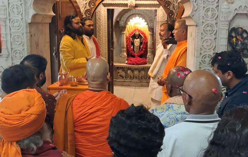 Image from: Haridwar: Former South African President Jacob Zuma offers prayers at Dakshin Kali temple