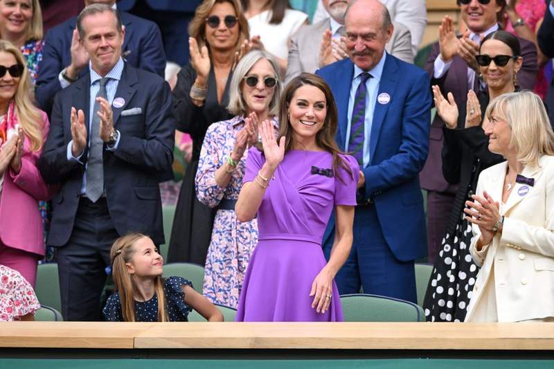Image from: Catherine tipped to wear £6,000 gift from William during Wimbledon appearance