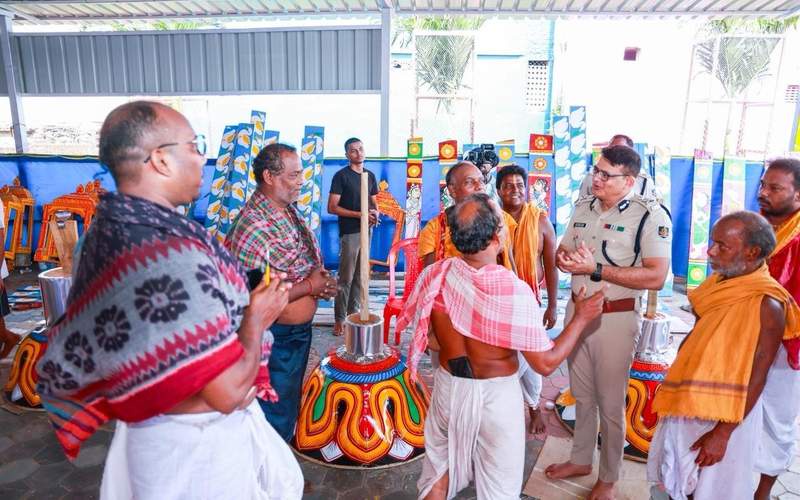 Image from: Odisha Police tighten security ahead of 'Snana Yatra' of Lord Jagannath in Puri