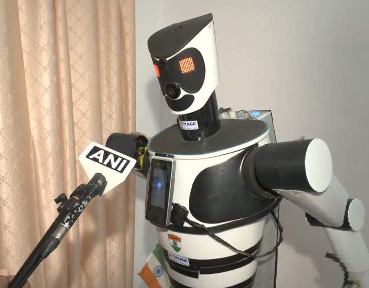Image from: Bihar CM Samrat Choudhary visits Patna's Miller High School, interacts with students