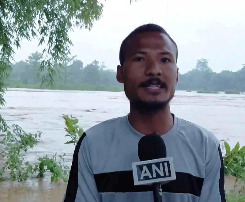 Image from: Assam: Railway bridge over Simen river in Dhemaji partially collapses following heavy rain
