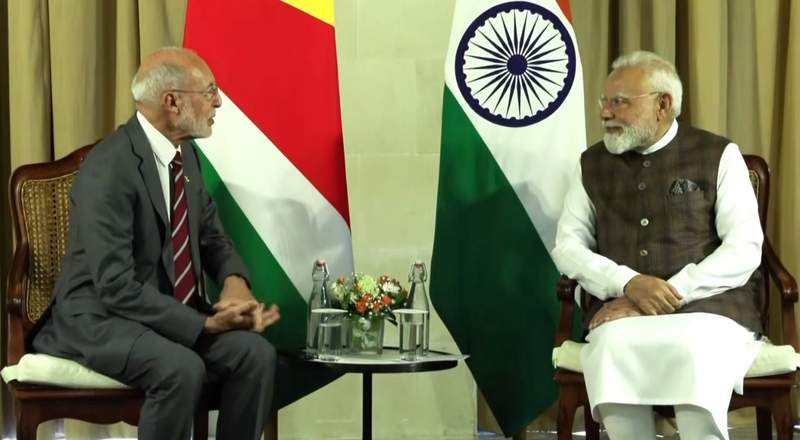 Image from: PM Modi meets Seychelles Opposition leader Bernard Georges