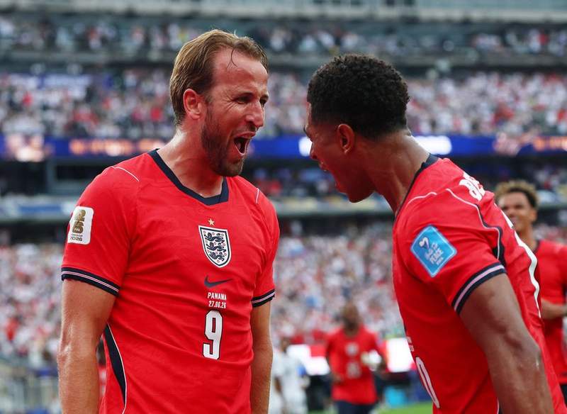 Image from: Jamie Carragher thinks two England players are frustrated with Thomas Tuchel at the World Cup