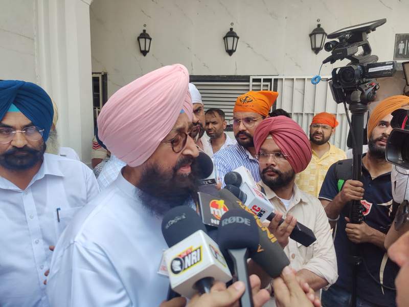 Image from: Akal Takht proceedings LIVE: Punjab Sikh MLAs to present their stand on anti-sacrilege law shortly