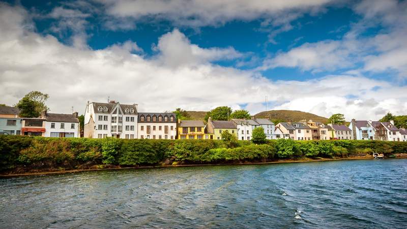 Image from: In Ireland, step into these 12 coastal villages that seem to have been frozen in time (it’s a unique experience!)