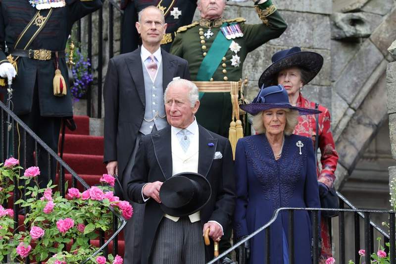 Image from: King and Queen meet Scottish footballing legend at Holyroodhouse garden party