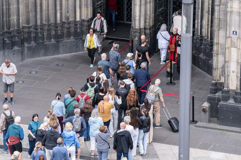 Image from: 'It's a fair price': Visitors shrug off new Cologne Cathedral fee