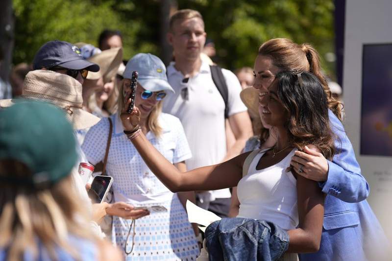 Image from: Princess of Wales visits The Queue at Wimbledon as royal set to watch tennis matches on outer courts