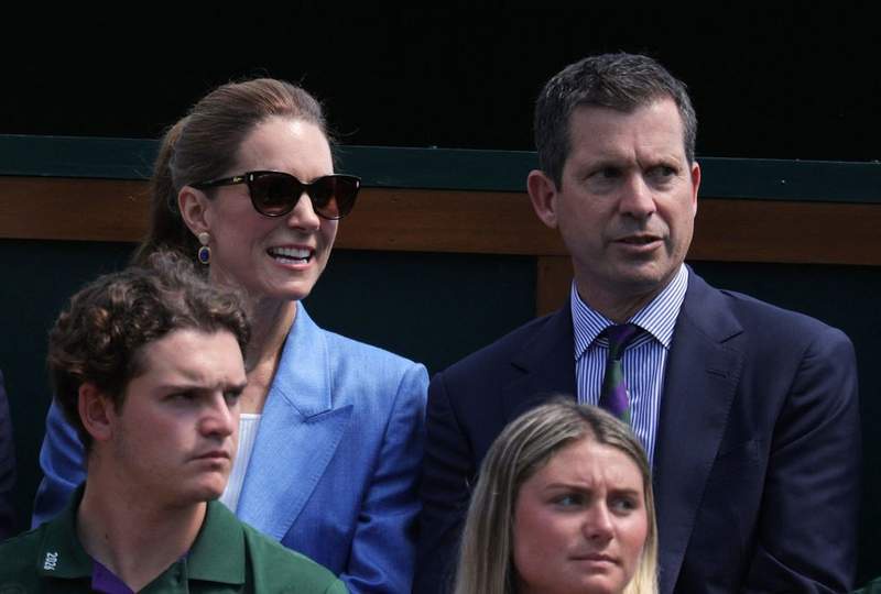 Image from: Catherine joins Andy Murray in the stands as she cheers on British stars at Wimbledon