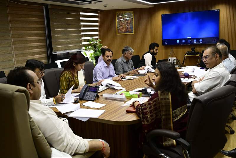 Image from: Delhi Transport Minister reviews operational guidelines for EV Policy 2026; directs time-bound implementation