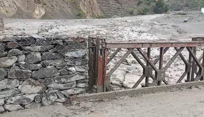 Image from: Himachal Pradesh: Flash floods ravage Kinnaur, block NH-5, cut off rural link road; no casualties reported