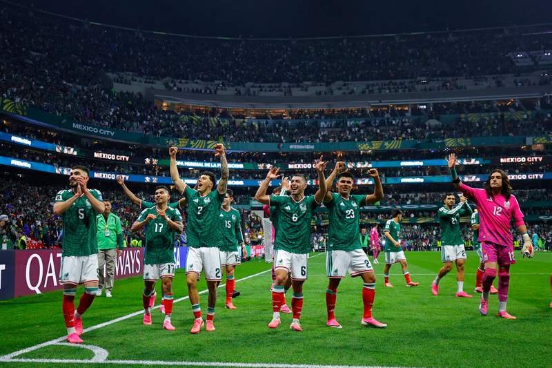 Image from: Mexico fans warn England they’re ‘already 1-0 up’ ahead of World Cup clash at Estadio Azteca