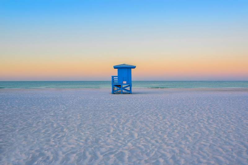 Image from: In Florida, this stunning beach has just been named the best in the United States (for the second year running!)