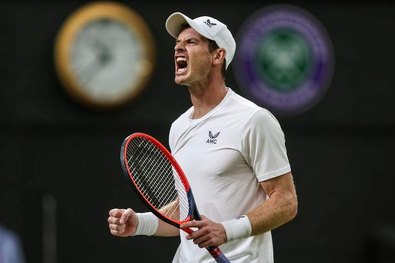 Image from: Edoardo Mapelli Mozzi's stepfather unveiled as Sir Andy Murray statue sculptor